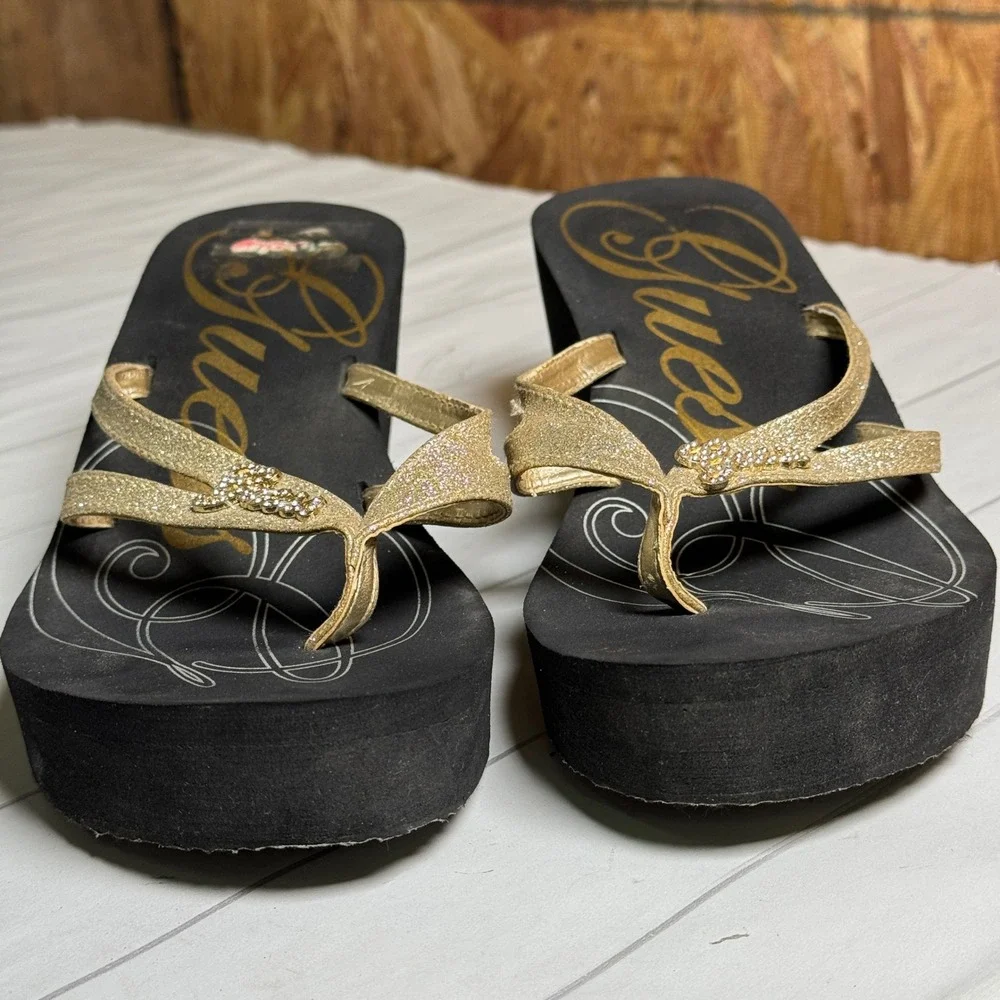 GUESS Y2K Wedges Platform Flip Flops Rhinestone Logo Preppy Glam Sandals 8.5/9